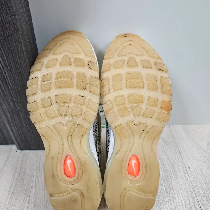 [BUNJANG] Nike Air Max 97 Off-White (AJ4585-100) Sneakers / [250mm]나이키 에어맥스97 오프화이트(AJ4585-100)
