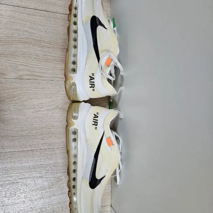 [BUNJANG] Nike Air Max 97 Off-White (AJ4585-100) Sneakers / [250mm]나이키 에어맥스97 오프화이트(AJ4585-100)