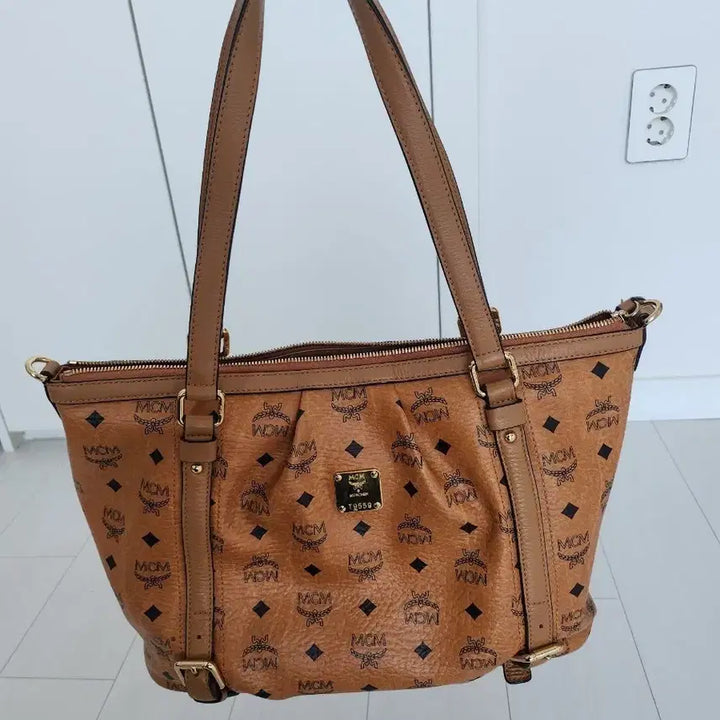 [BUNJANG] MCM Shoulder Tote Bag Brown / MCM 숄더백 토트백 브라운