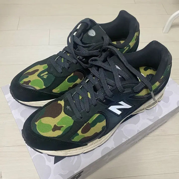 [BUNJANG] New Balance x BAPE 2002 Camo Sneakers / 뉴발란스 x 베이프 2002  (285)