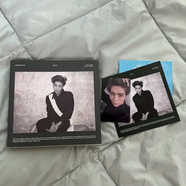 [BUNJANG] Jonghyun BASE Album + Photocard / 종현 BASE 앨범 + 포카