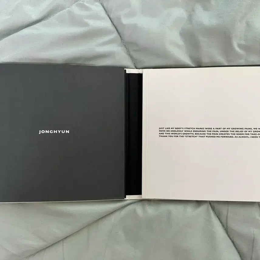 [BUNJANG] Jonghyun BASE Album + Photocard / 종현 BASE 앨범 + 포카