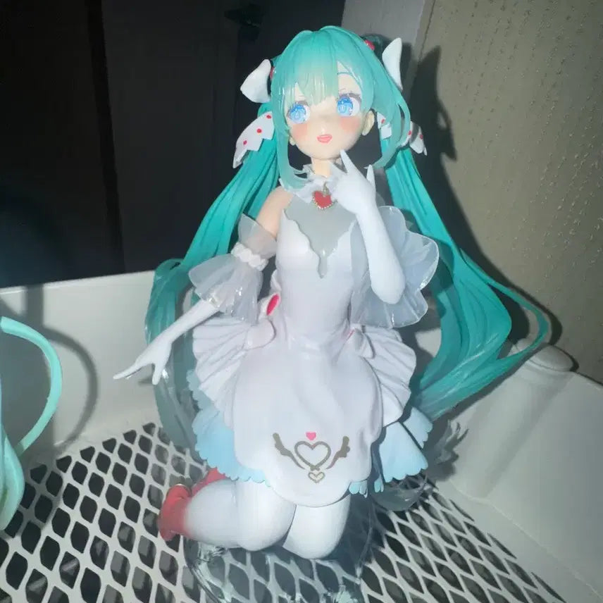 [BUNJANG] Hatsune Miku Clear Looks Figure / 하츠네미쿠 클리어룩스 피규어