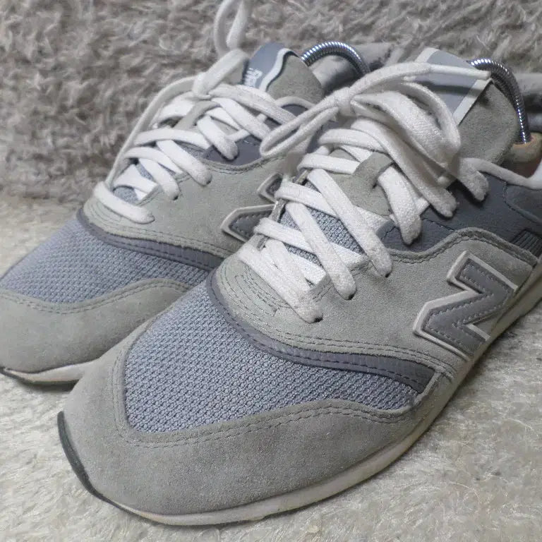 [BUNJANG] New Balance 697 Gray Sneakers / 후루룩구제 270 뉴발란스 697 그레이 운동화 중고 신발