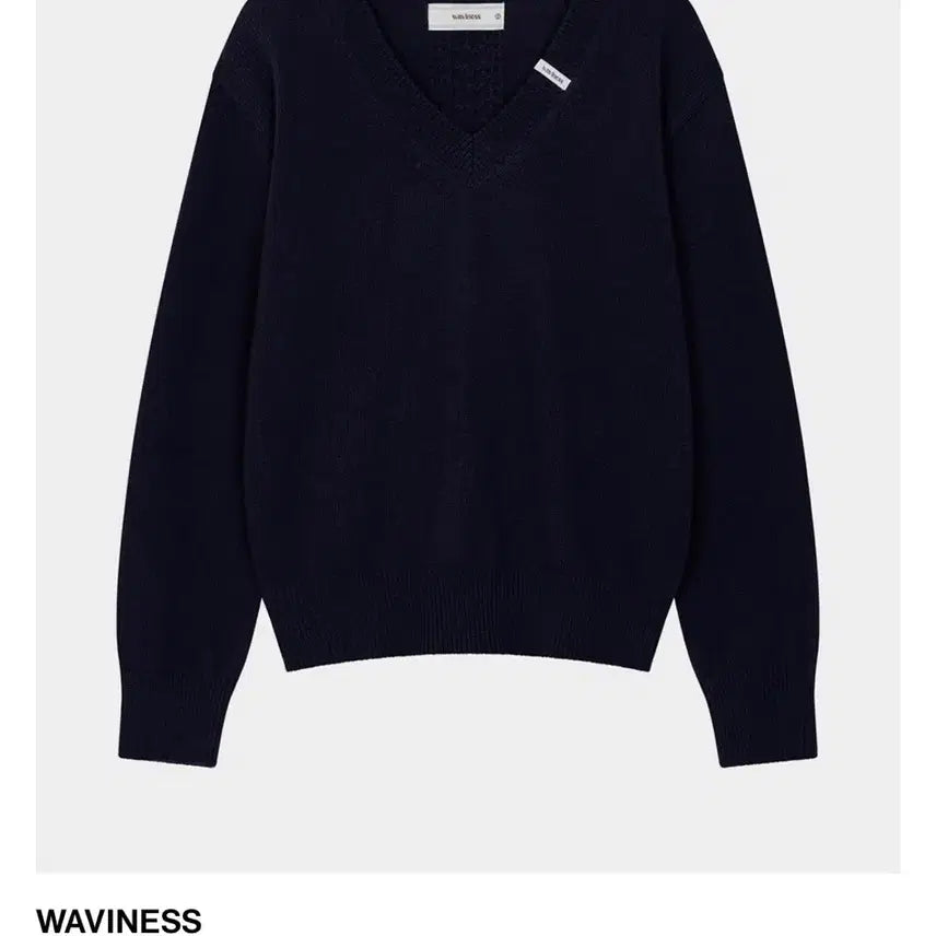 [BUNJANG] Waveis Hoyriger V-Neck Knit Navy / 웨이비니스 호이리거 브이넥 니트 네이비1