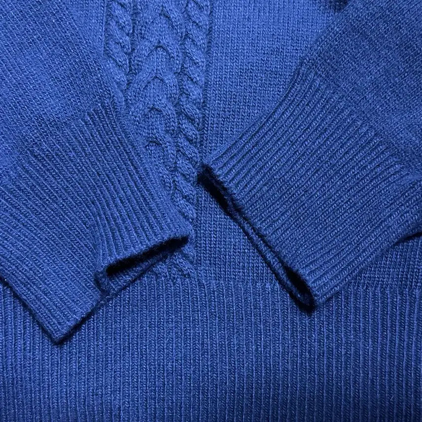 [BUNJANG] Waveis Hoyriger V-Neck Knit Navy / 웨이비니스 호이리거 브이넥 니트 네이비1