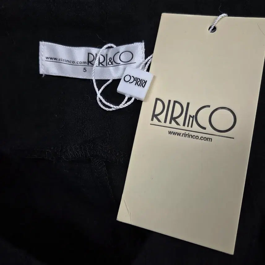 [BUNJANG] RIRI n CO Black Blouse / 빈티지 만원샵 RIRI n CO 블랙 블라우스