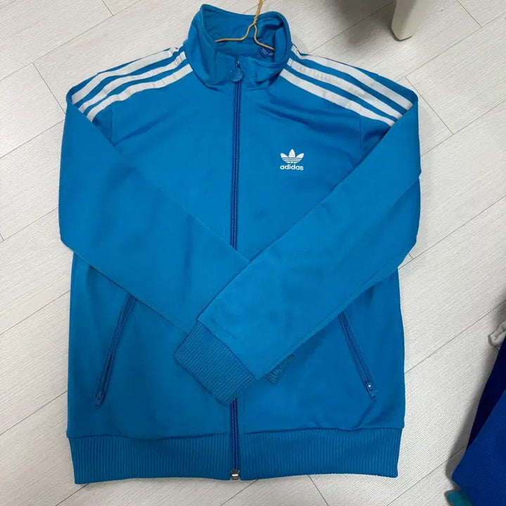 [BUNJANG] Adidas Jennie Old School Jersey Top / 아디다스 제니 져지 구파 올드스쿨 블루 하늘 화이트