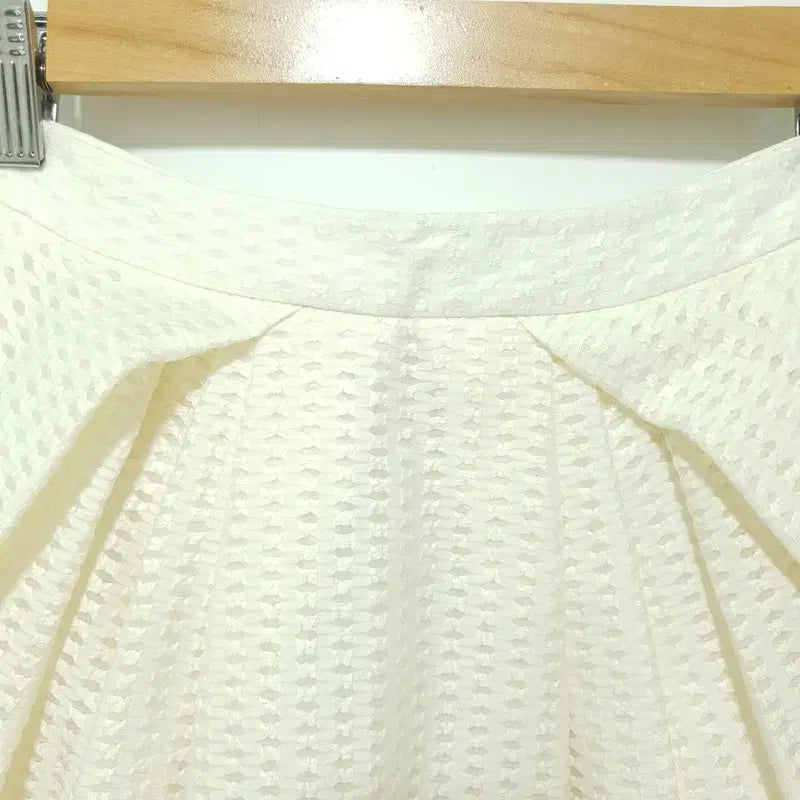 [BUNJANG] O!zocen Dolphin Skirt / 오즈세컨 돌핀 스커트 44_i4645