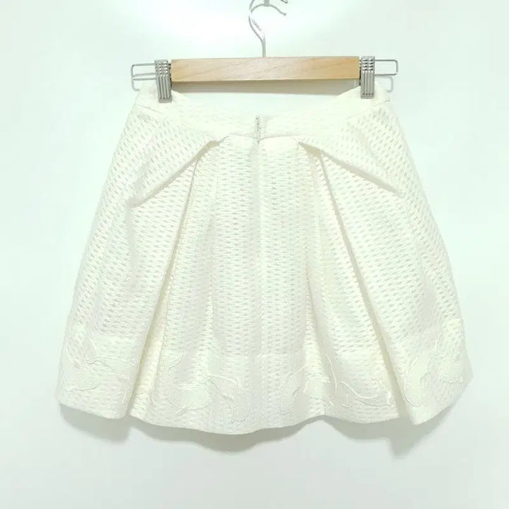 [BUNJANG] O!zocen Dolphin Skirt / 오즈세컨 돌핀 스커트 44_i4645