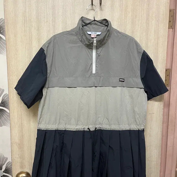 [BUNJANG] Juicy Judy Anorak Long Dress / 쥬시쥬디 아노락원피스 85사이즈(55-66)