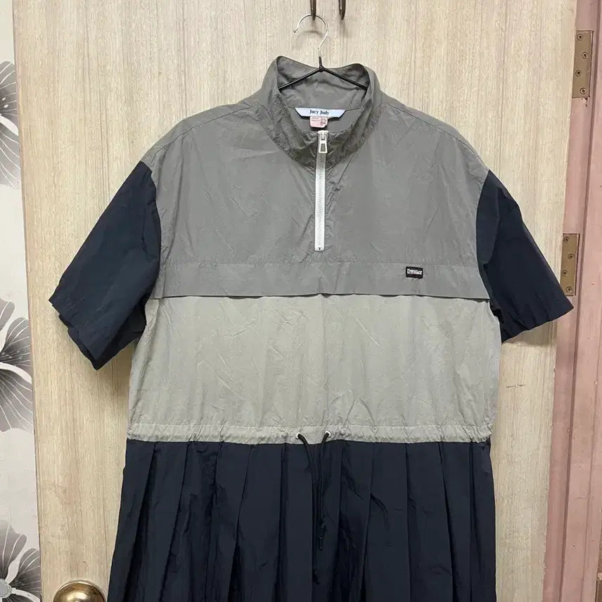 [BUNJANG] Juicy Judy Anorak Long Dress / 쥬시쥬디 아노락원피스 85사이즈(55-66)