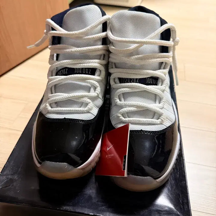 [BUNJANG] Jordan 11 Concord Sneakers / 조던11 콩코드 255