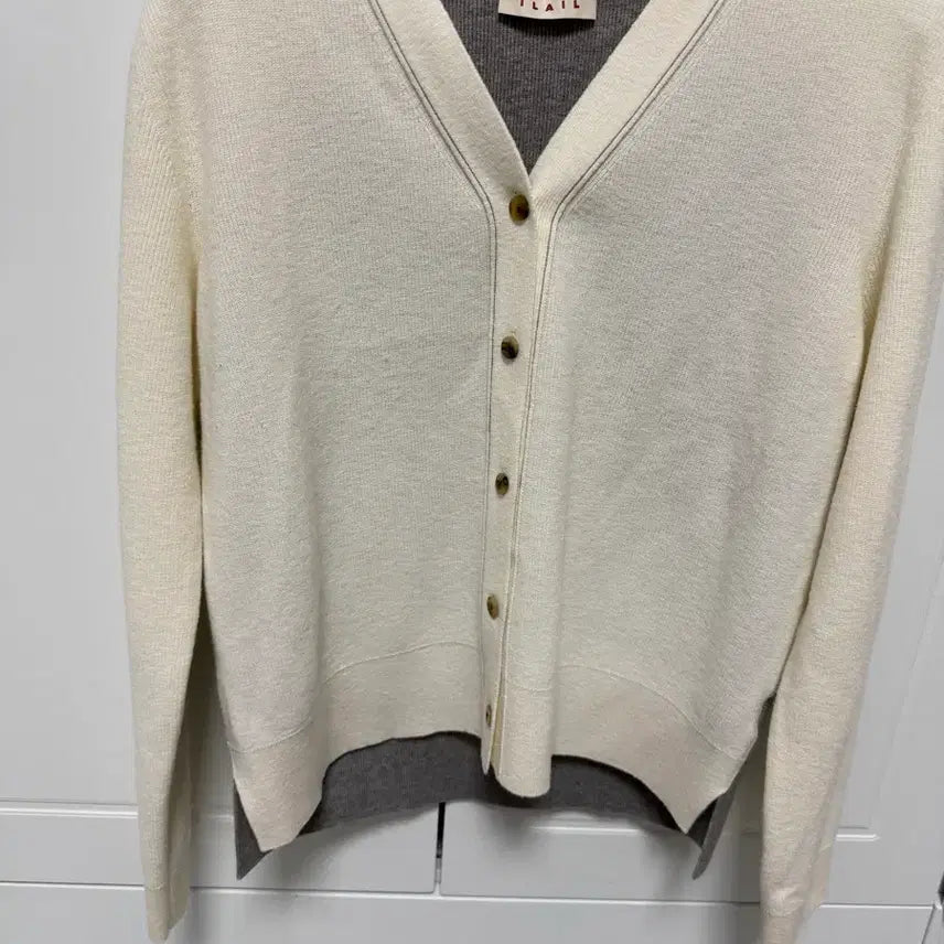 [BUNJANG] Ilail Cardigan / 일라일 가디건