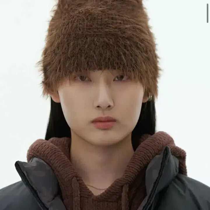 [BUNJANG] AMOMENTO Shaggy Knit Beanie Brown / 아모멘토 샤기 니트 비니 브라운
