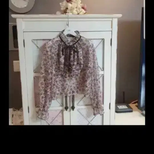 [BUNJANG] ZARA Floral Chiffon Blouse / 자라 플라워 시폰 블라우스 긴팔 프릴장식/55
