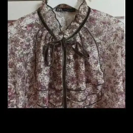 [BUNJANG] ZARA Floral Chiffon Blouse / 자라 플라워 시폰 블라우스 긴팔 프릴장식/55