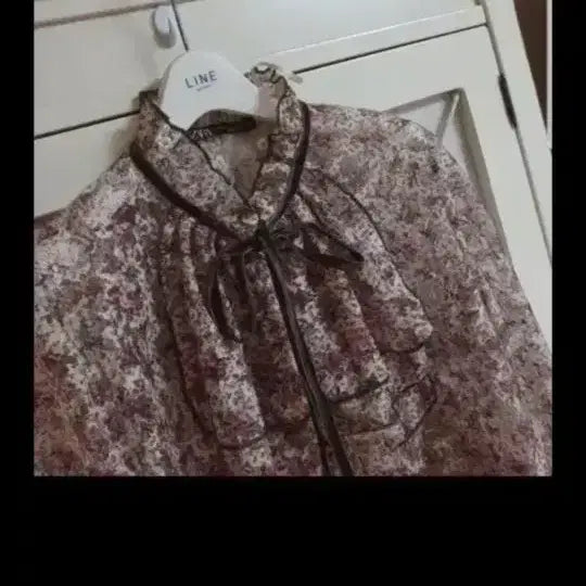 [BUNJANG] ZARA Floral Chiffon Blouse / 자라 플라워 시폰 블라우스 긴팔 프릴장식/55