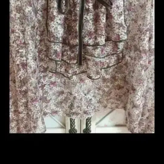 [BUNJANG] ZARA Floral Chiffon Blouse / 자라 플라워 시폰 블라우스 긴팔 프릴장식/55