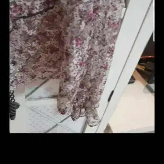 [BUNJANG] ZARA Floral Chiffon Blouse / 자라 플라워 시폰 블라우스 긴팔 프릴장식/55