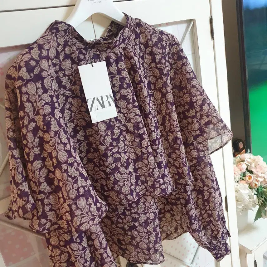 [BUNJANG] ZARA Cape Blouse - Purple Floral Pattern / 자라 케이프 블라우스/55-66 새상품