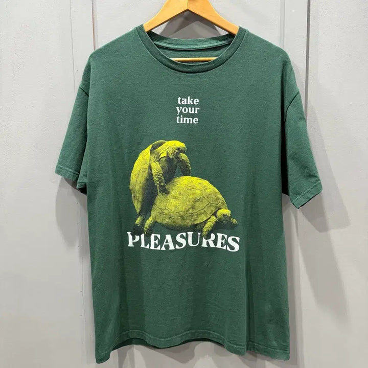 [BUNJANG] 2XL PLEASURER Turtle Graphic T-Shirt / 2XL PLEASURER 거북이 반팔 티셔츠