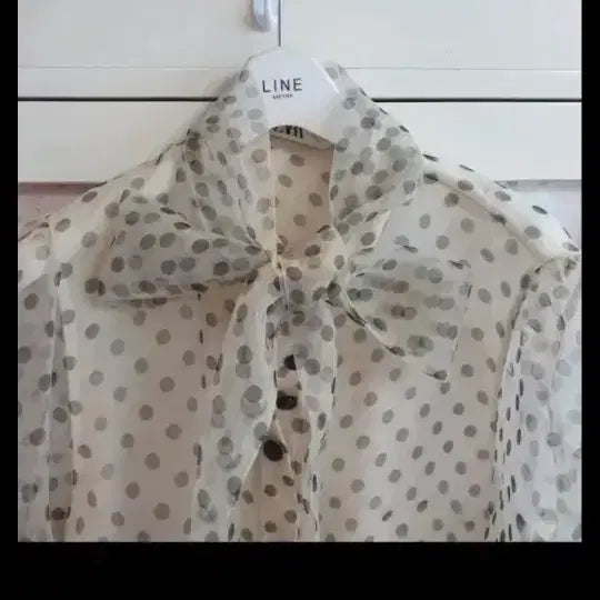 [BUNJANG] ZARA Blouse Dot Pattern Top / 자라 블라우스/66
