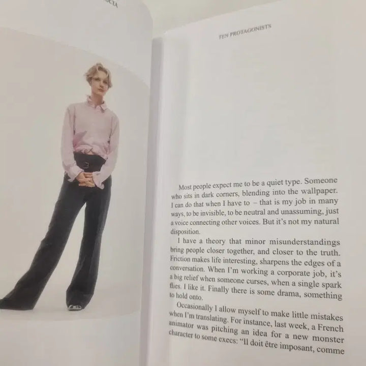 [BUNJANG] Prada Carey Mulligan Special Edition Book / 프라다 + 캐리 멀리건  콜라보 북