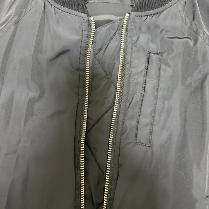 [BUNJANG] GU x UNDERCOVER MA-1 Blouson Jacket / GU와 UNDERCOVER 콜라보 MA-1 블루종 s(오버사이즈)