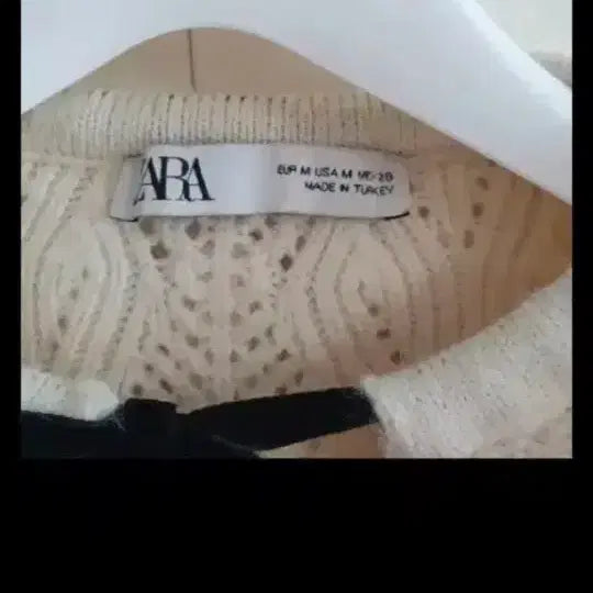 [BUNJANG] ZARA Knit Sweater / 자라 니트 스웨터/66-77