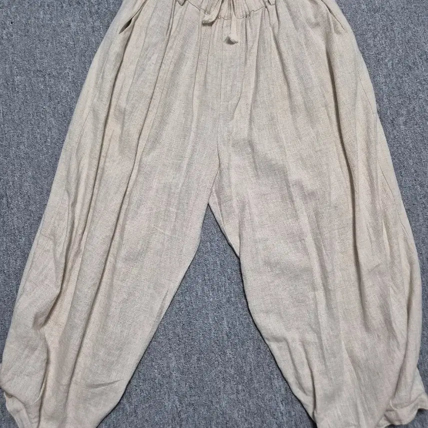 [BUNJANG] Malren Unisex Linen Balloon Pants Beige / 말렌 유니섹스 린넨 버튼 벌룬팬츠 베이지