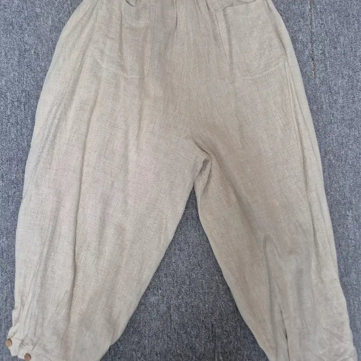 [BUNJANG] Malren Unisex Linen Balloon Pants Beige / 말렌 유니섹스 린넨 버튼 벌룬팬츠 베이지