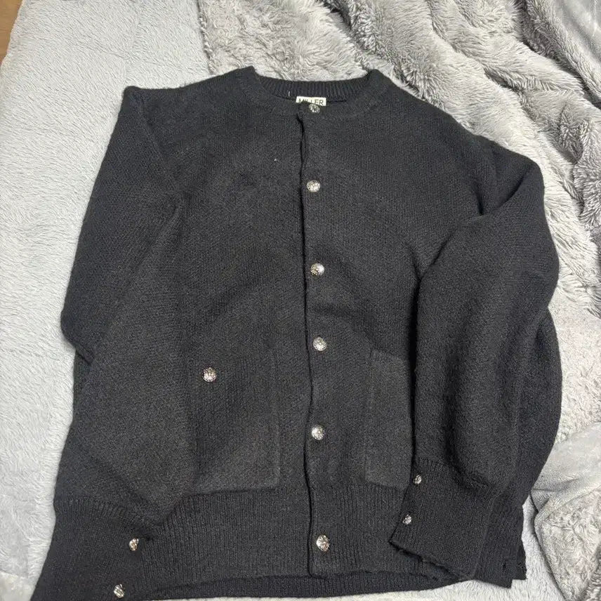 [BUNJANG] Loose Fit Angora Cardigan (Black) / 박시 루즈핏 가디건(블랙)