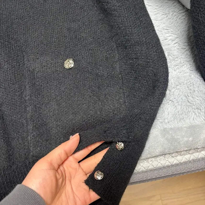 [BUNJANG] Loose Fit Angora Cardigan (Black) / 박시 루즈핏 가디건(블랙)