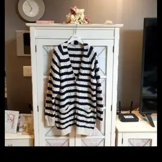 [BUNJANG] Zira Striped Knit Cardigan Sweater / 지라 줄무늬 니트 가디건 스웨터/55-66