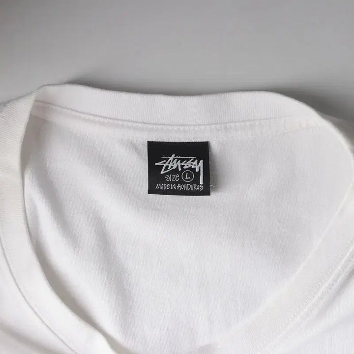 [BUNJANG] Stussy Silhouette Lady Graphic T-shirt (L) / 스투시 실루엣 레이디 그래픽 티셔츠 L