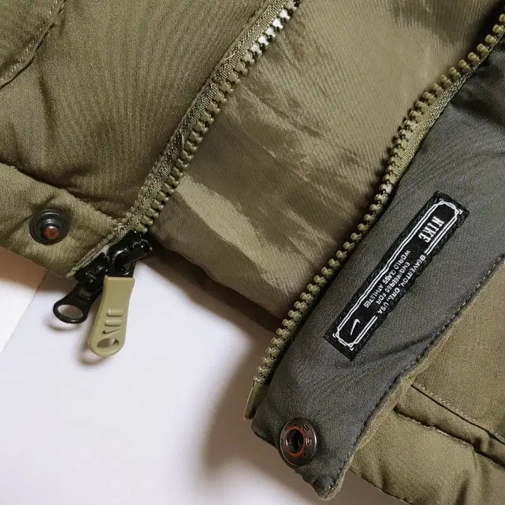 [BUNJANG] Nike Goose Down Vest Khaki 428 / [XL] 나이키 구스 패딩조끼 550 카키428