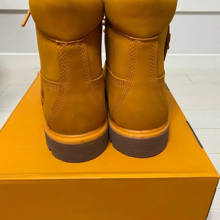 [BUNJANG] Timberland 50th Anniversary Yellow Premium 6-Inch Boots / 팀버랜드 50주년 옐로우 프리미엄 6인치 부츠 290