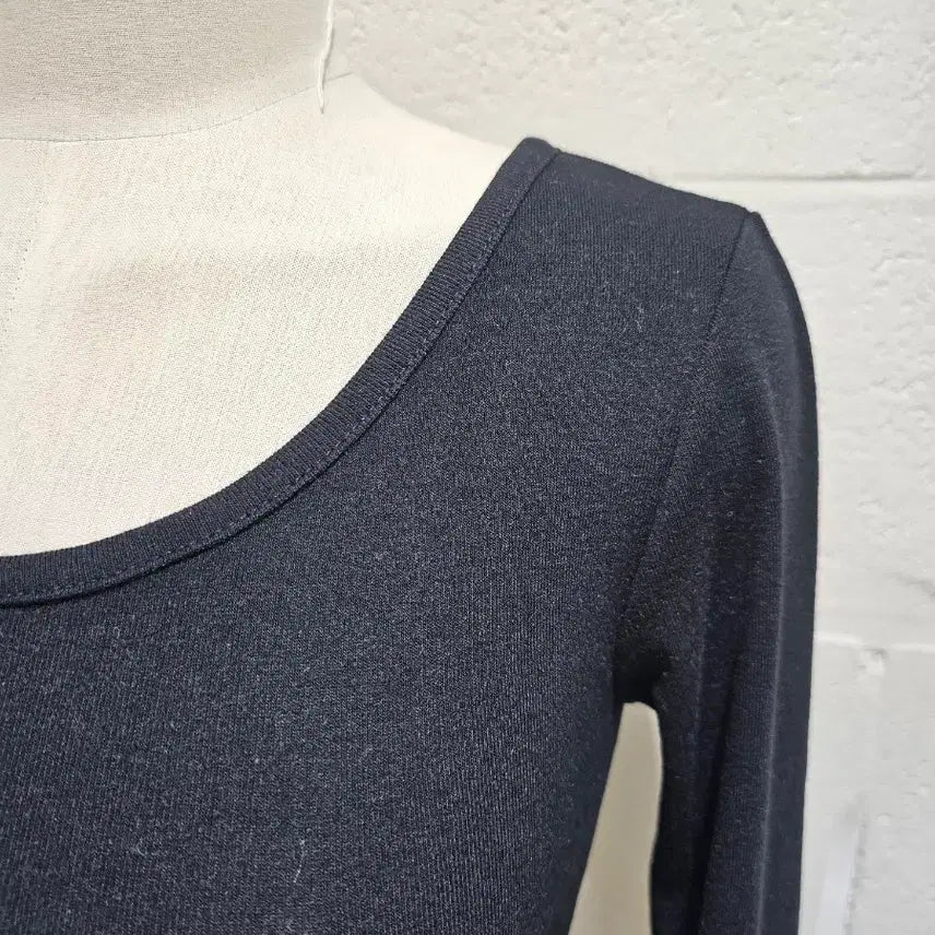 [BUNJANG] Basic U-Hem Crop Long Sleeve - Black / 밑단u 크롭 라운드 무지 긴팔- 블랙