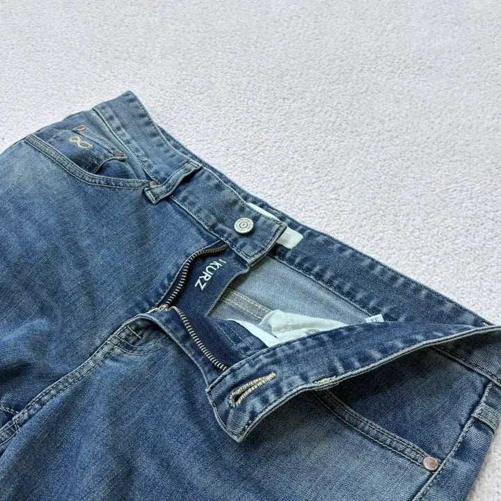 [BUNJANG] Plac M33 Distressed Denim Pants / M(33) 플랙 디스트로이드 데님 팬츠 0311E