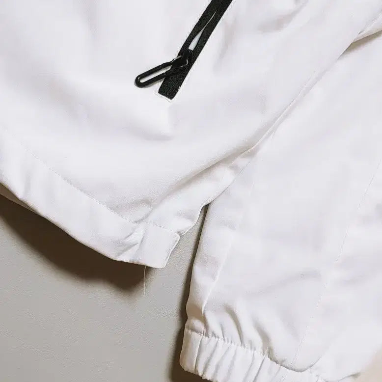 [BUNJANG] Spider Windbreaker Jacket White / [L] 스파이더 바람막이점퍼 화이트241