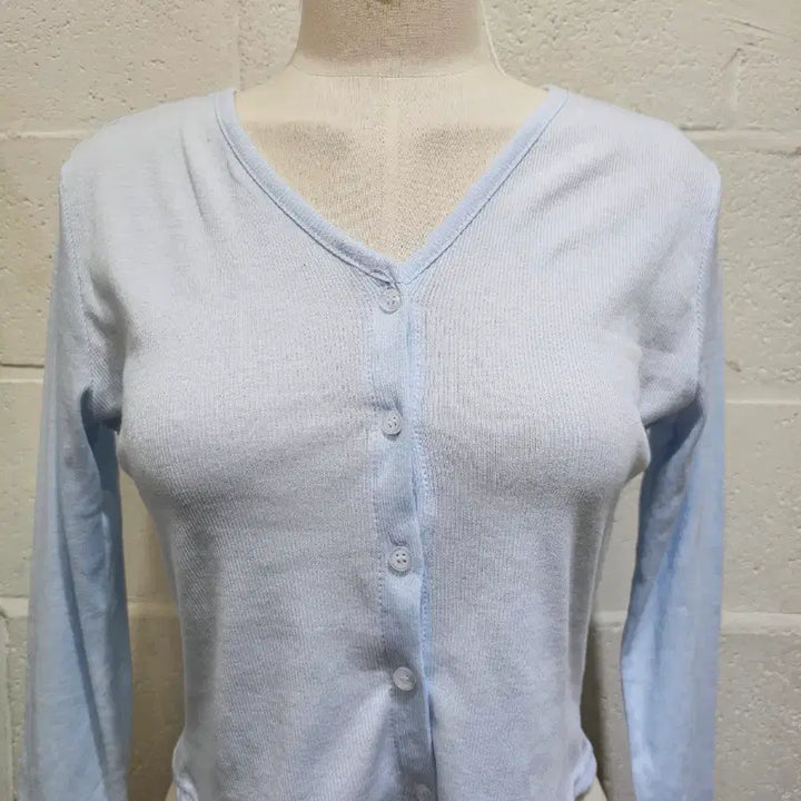 [BUNJANG] Soft Crop Button Cardigan - Sky Blue / 부드러운 크롭 단추 가디건 긴팔- 하늘색