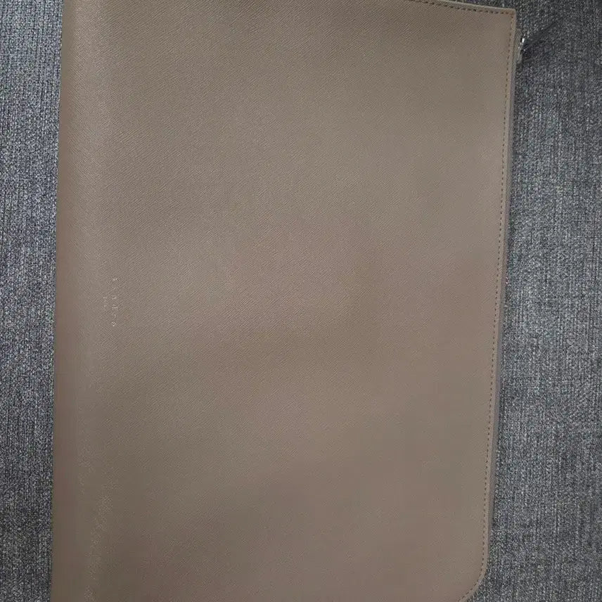 [BUNJANG] Sandro Saffiano Leather Pouch / 산드로 사피아노 가죽 파우치