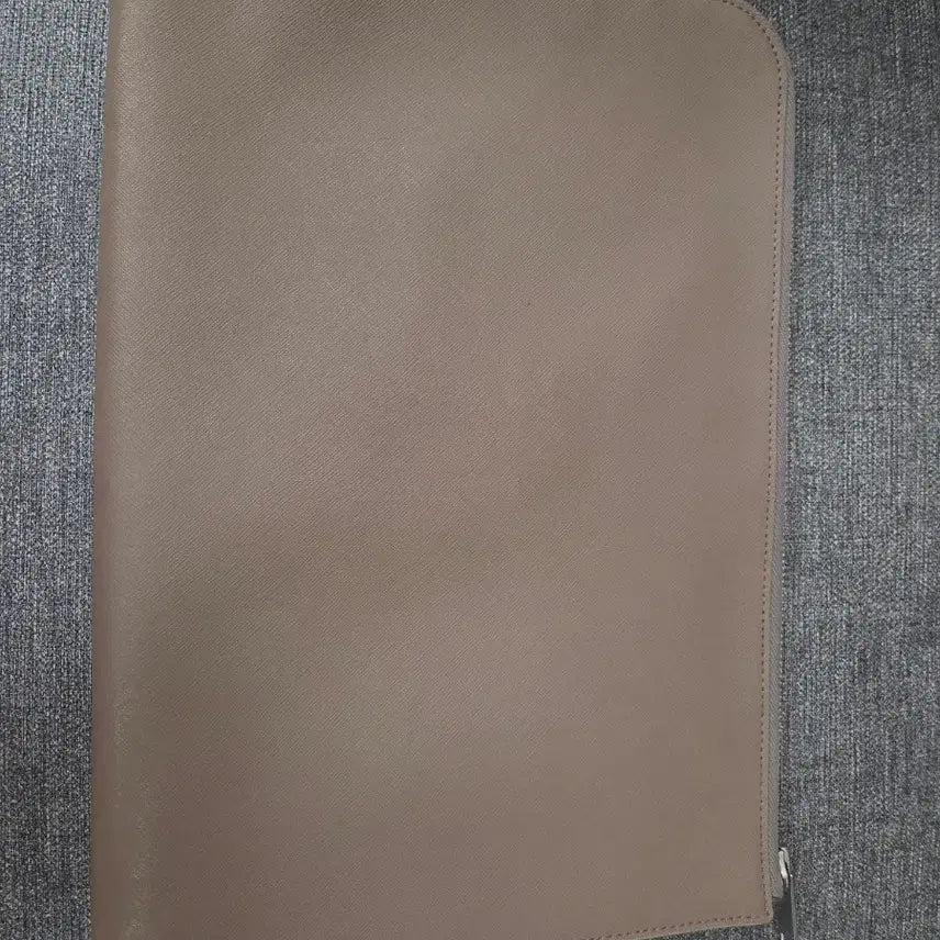 [BUNJANG] Sandro Saffiano Leather Pouch / 산드로 사피아노 가죽 파우치