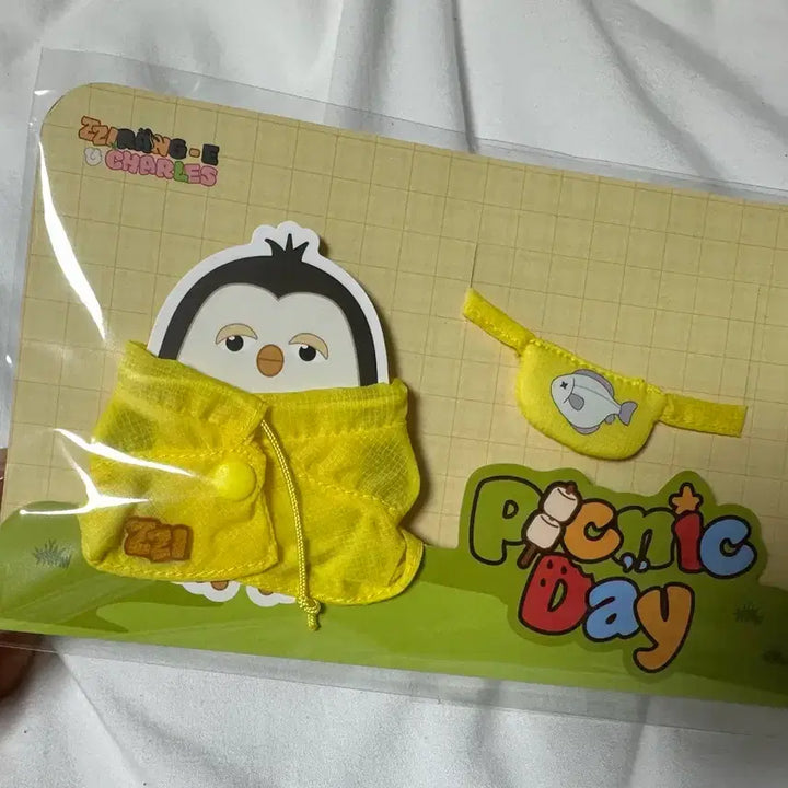 [BUNJANG] Jjirangi Raincoat and Sleeping Bag Set / 미개봉) 찌랭이 우비 +침낭 세트