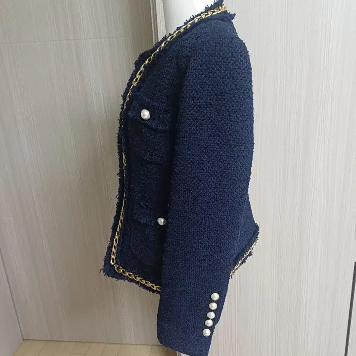 [BUNJANG] Tweed Gold Chain Embellished Jacket / 트위드 금장 체인 장식 자켓