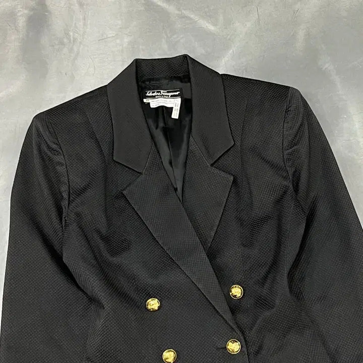 [BUNJANG] Salvatore Ferragamo Gold Blazer / 살바토레 페레가모 금장 더블 블레이저 y15852