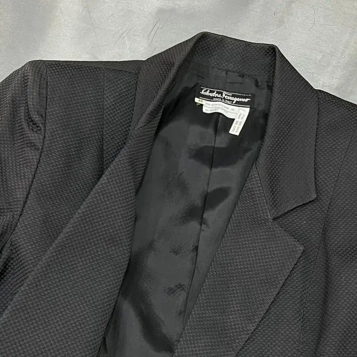 [BUNJANG] Salvatore Ferragamo Gold Blazer / 살바토레 페레가모 금장 더블 블레이저 y15852