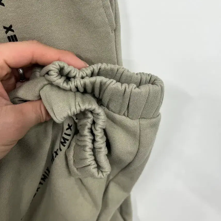 [BUNJANG] Xexymix Khaki Jogger Pants / [90] 젝시믹스 밴딩 배기핏 연카키 조거 팬츠 트레이닝 바지
