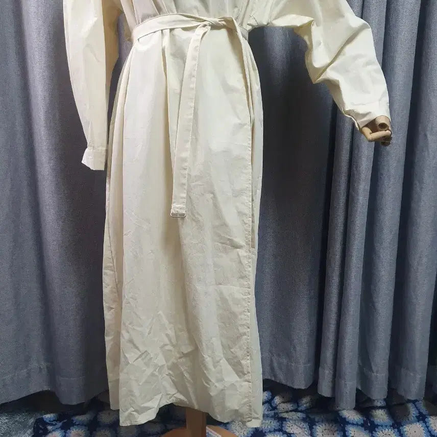 [BUNJANG] Cream Avant Maxi Dress / 크림 아방 바스락 맥시원피스